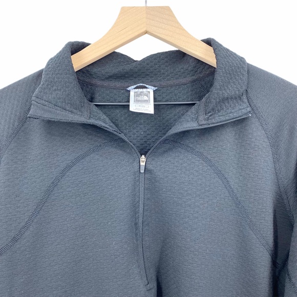 The North Face ¼ Zip Sweatshirt - Picture 2 of 7